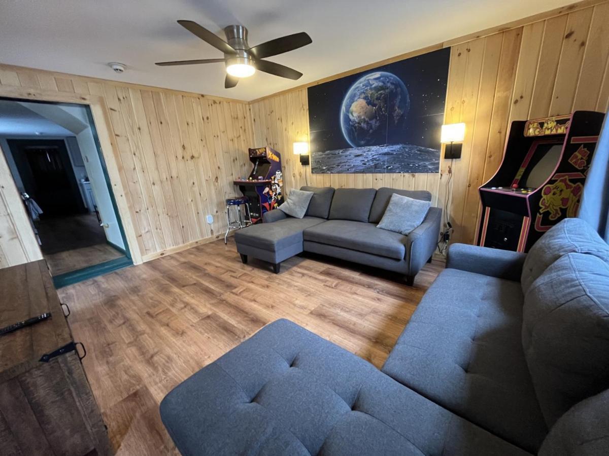 2 Bed Berkshire Getaway Minutes To Jiminy Peak Ski Hancock Buitenkant foto