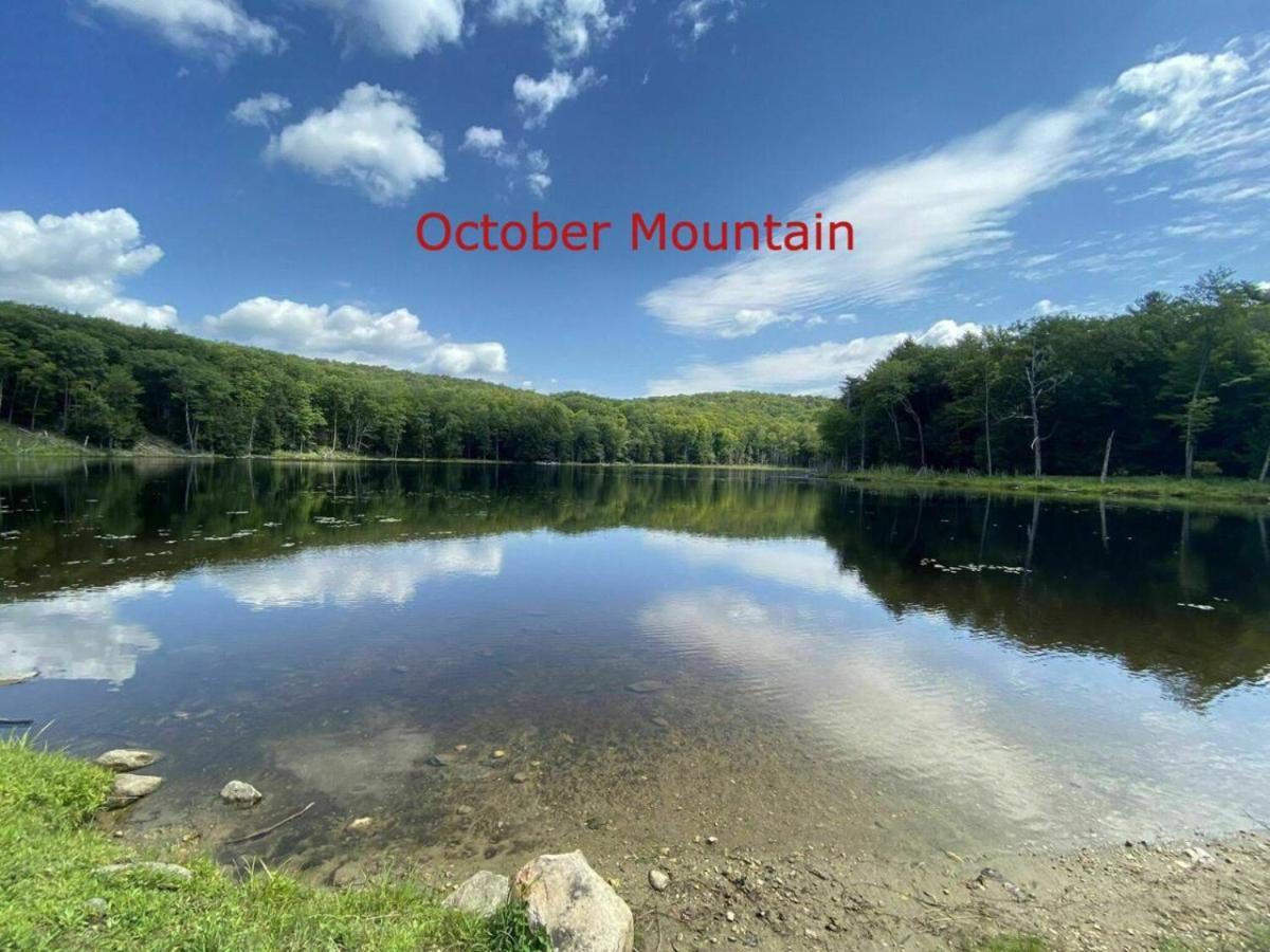 2 Bed Berkshire Getaway Minutes To Jiminy Peak Ski Hancock Buitenkant foto