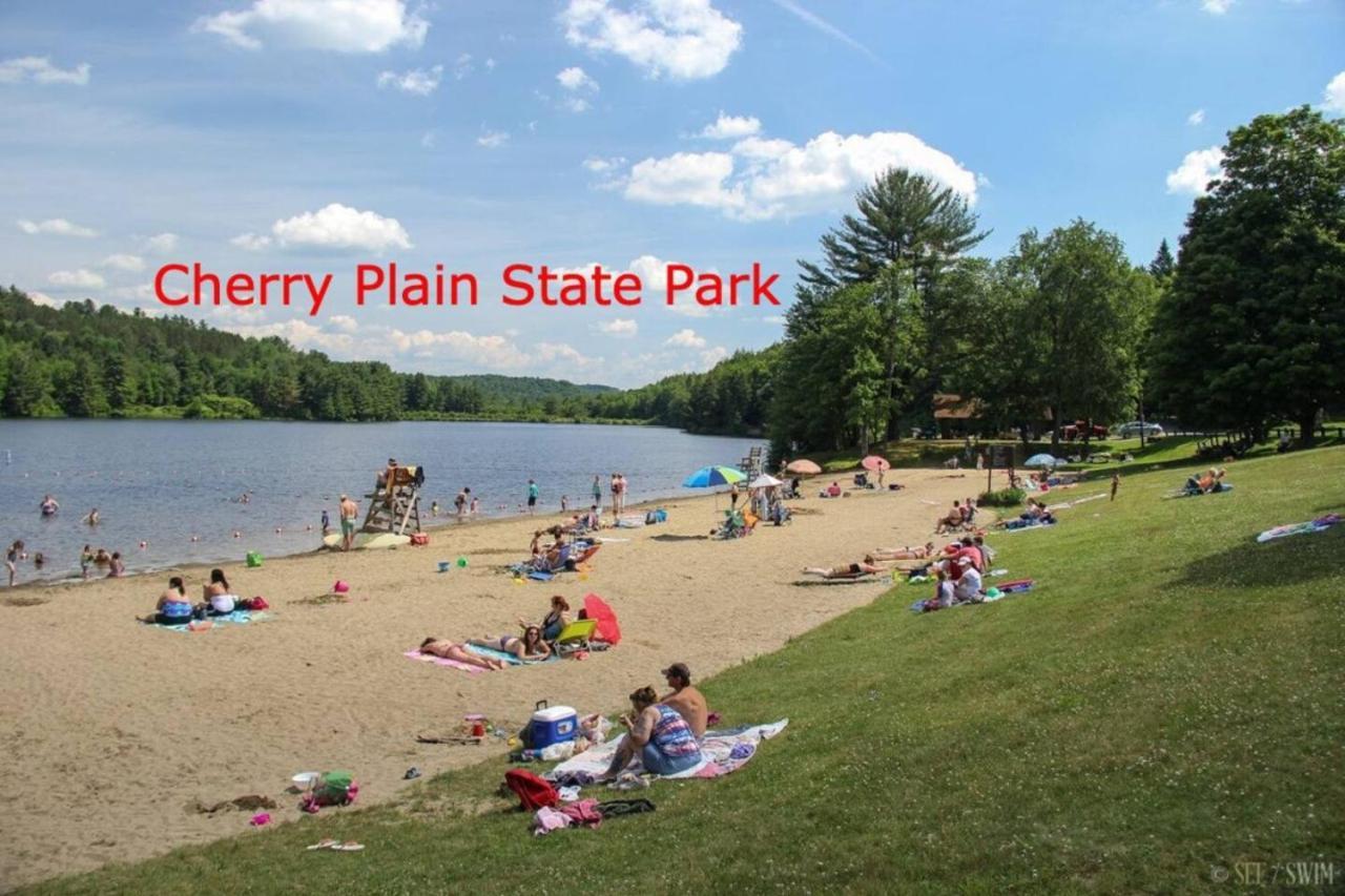 2 Bed Berkshire Getaway Minutes To Jiminy Peak Ski Hancock Buitenkant foto