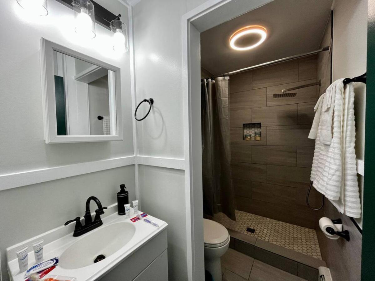 2 Bed Berkshire Getaway Minutes To Jiminy Peak Ski Hancock Buitenkant foto